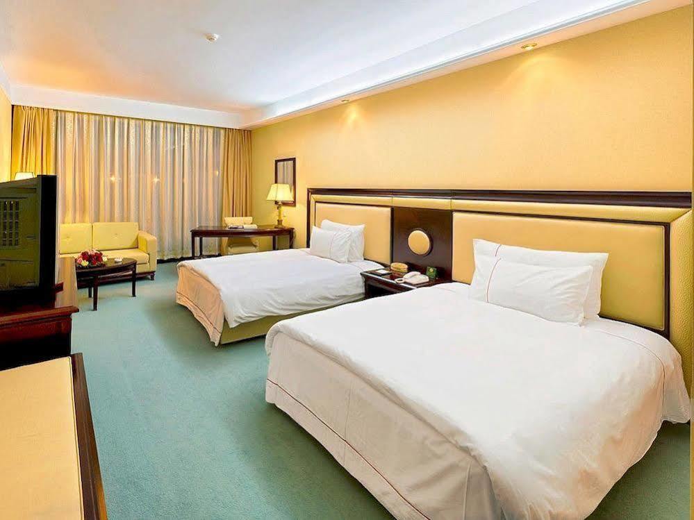 דאלי Regent Hotel מראה חיצוני תמונה