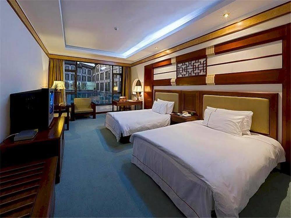 דאלי Regent Hotel מראה חיצוני תמונה