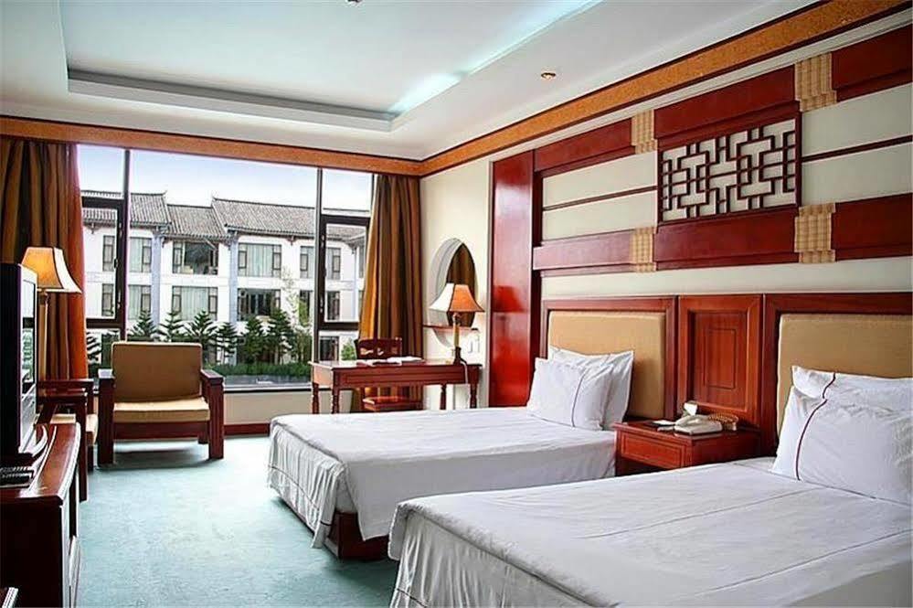 דאלי Regent Hotel מראה חיצוני תמונה