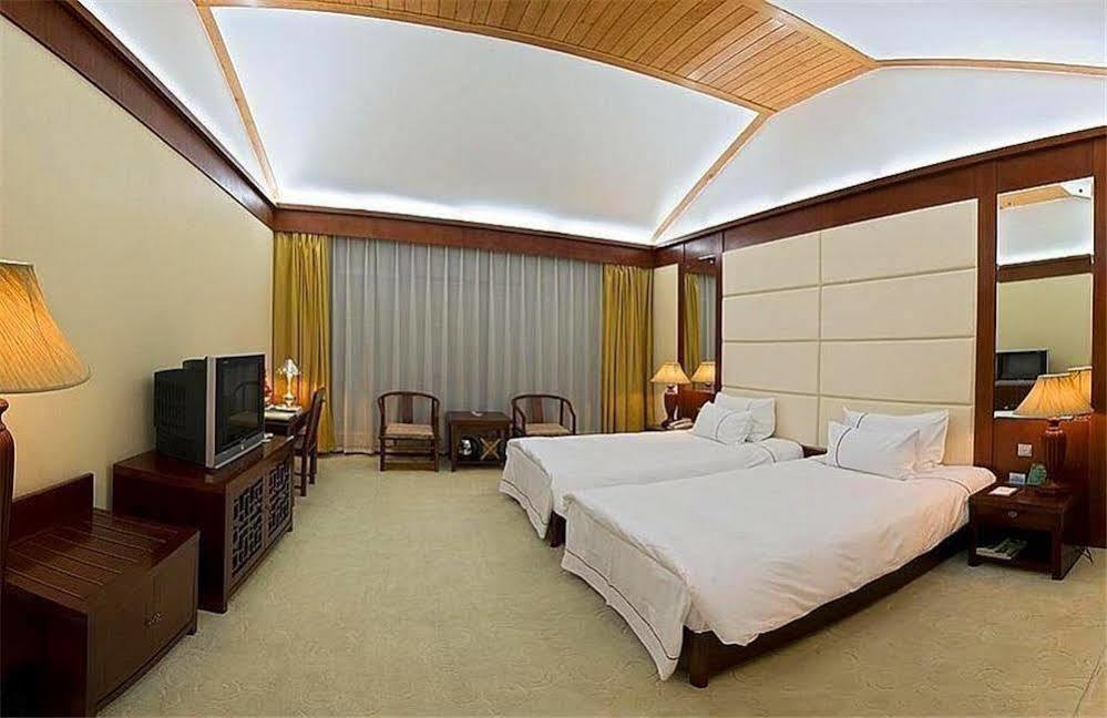 דאלי Regent Hotel מראה חיצוני תמונה